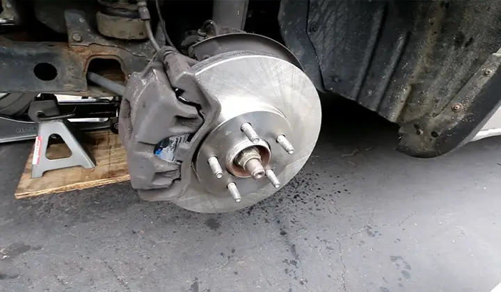 What's the difference between brakes and brake pads