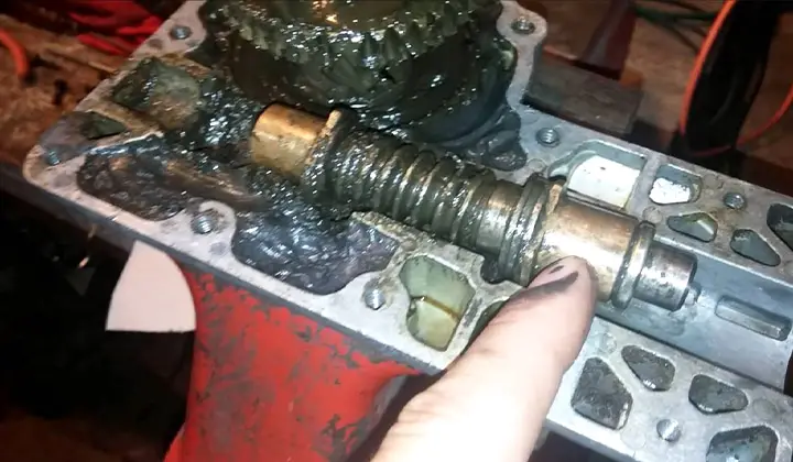 Broken/Frozen Gear Shaft