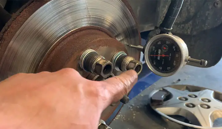 Measure a Rotor Runout