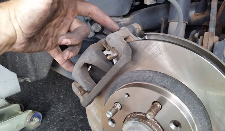 Apply The Pads to The Rotors as Close To the Center As Possible