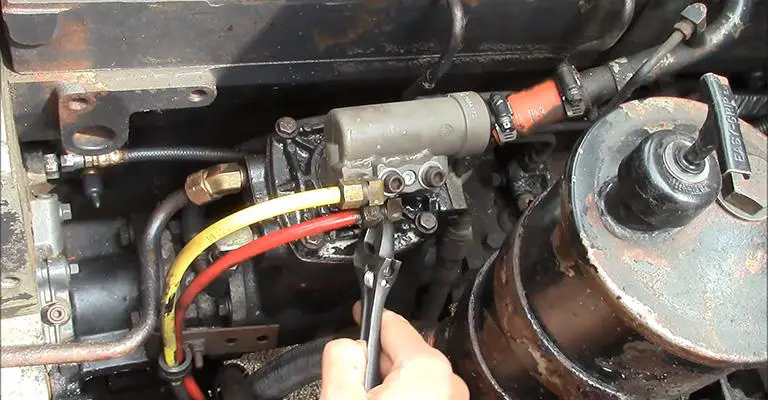what is a brake master cylinder