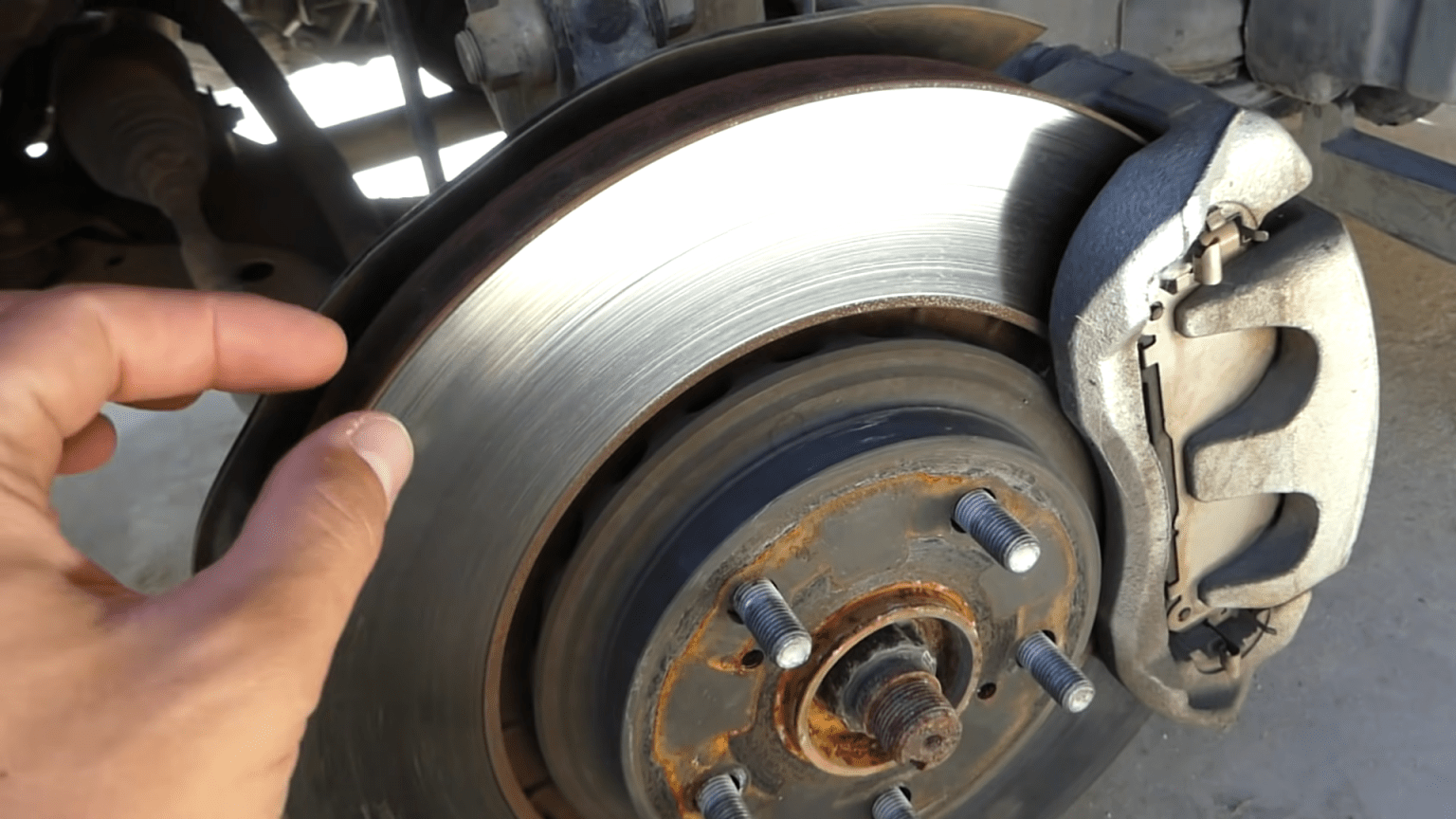 Why Do My Brakes Shudder When They Are Hot? Causes And Solutions Brake Pad Boss